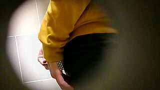 Guy caught pissing at public urinal