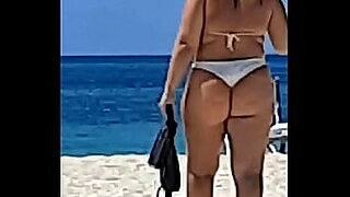 Girls on the beach Cuba 2022
