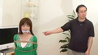 Asian beauty Kitada Nawanuke gets kinky in BDSM play.