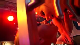 카슈미리 무슬림 여자들이 뜨거운 XXX 비디오에 출연합니다.