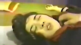 클래식한 장면과 연기자가 출연하는 빈티지 일본 포르노.