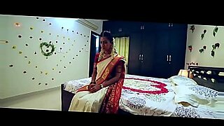 新的孟加拉性爱视频,特色是激烈的动作。