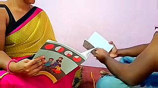 Desi auntie educates student in pleasure