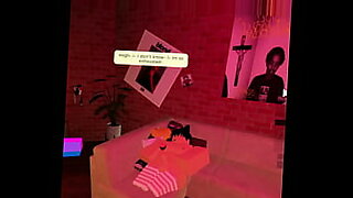 Pengguna Gay Roblox terlibat dalam pertemuan virtual yang eksplisit dan panas.