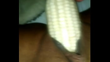 Indian aunty shagging a maize comb