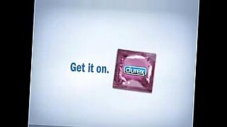 Het Durex-condoom voegt wrijving en sensatie toe.