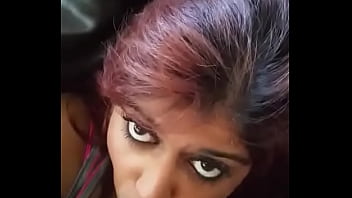 Desi Girlfrtiend Sucking in The Car