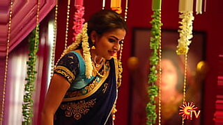 Bhojpuri Schönheit Megha Shree in einem verlockenden CelebritySexNude.com Fotoshooting
