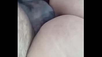 Desi-Tante mit großen Brüsten in Pornovideo