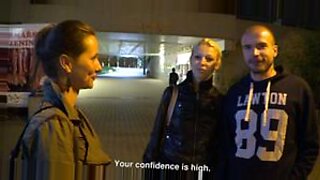 Pasangan Czech berkongsi teman wanita untuk wang
