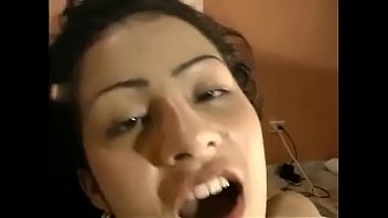 Asian Niiyama expertly swallows cum