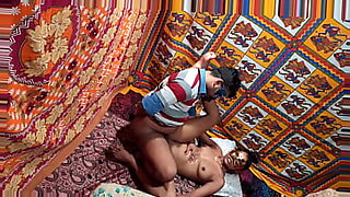 Sultry Indian aunty gets wild in hardcore romp.