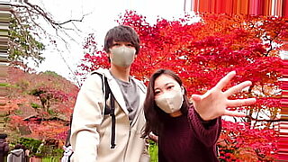 Vidéo de couches fétichistes japonaises avec un thème ninja
