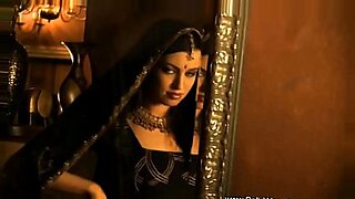 Beleza indiana deslumbrante em ação HD.