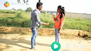 Aditya Cutieの誘惑的な動きと官能的なビデオ。