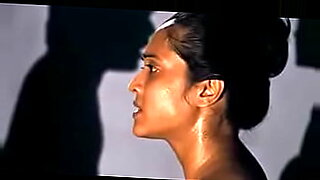 Kosmischer Bangla-Film mit intensiven Sexszenen.