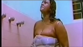Shakeela enticing with a guy in Swimming pool