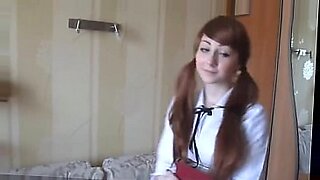 Um vídeo em HD de mulheres peitudas com seios enormes.