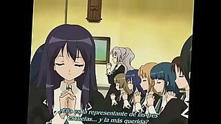 Las chicas de anime exploran sus deseos en una sensual película de Yuri.
