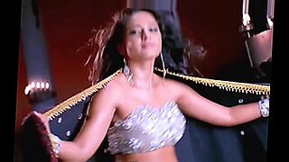 Anushka Shetty ka x** video