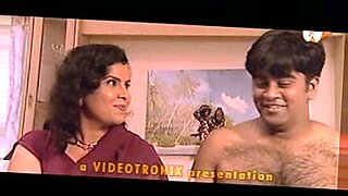 Pasangan India meneroka cinta dan seks Kannada.