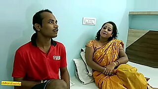Mối tình Tamil Aadiyo video: gợi cảm và quyến rũ